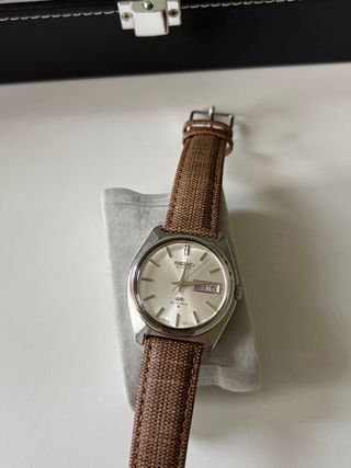 Reloj Seiko LM Automático Plata y Marrón