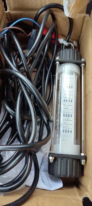 Foco LED Sumergible Pesca 12V verde 120w