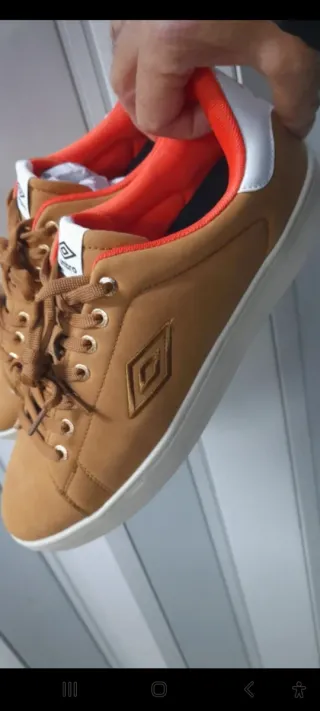 Scarpe Umbro N45 Marrone Arancione