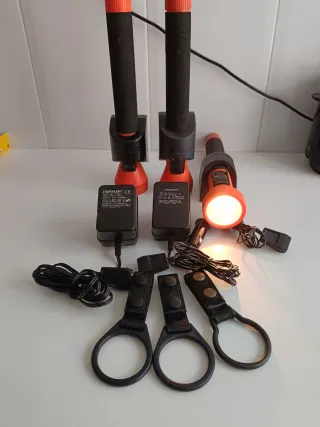 3 Linternas Streamlight SL-20XP Naranja usadas.