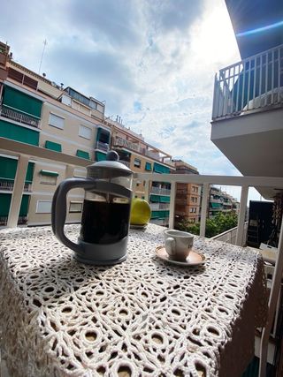 Habitación con terraza propia en Badalona