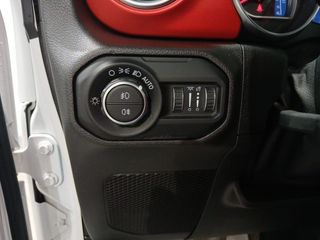 Jeep Wrangler 2.2 CRD Rubicon 8ATX E6D