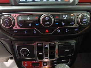 Jeep Wrangler 2.2 CRD Rubicon 8ATX E6D