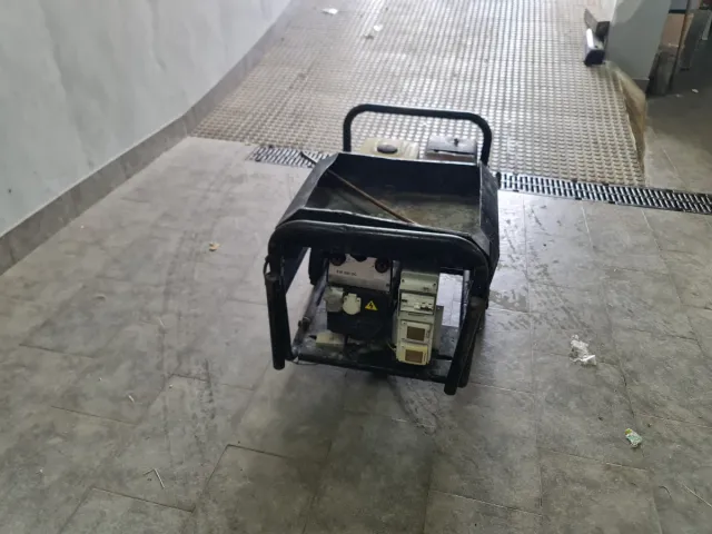 Motosoldadora y Generador EW 200 DC Honda