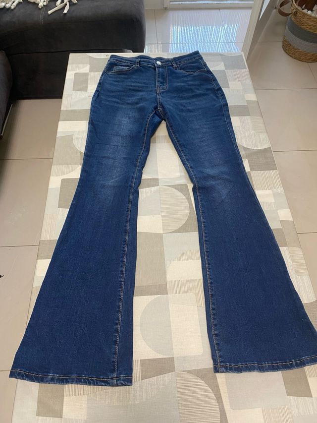 Pantalón Bootcut  T-38 azul a estrenar