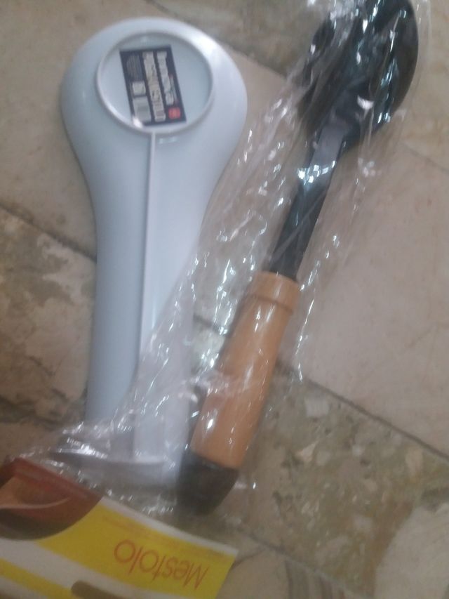 Poggia mestolo con mestolo