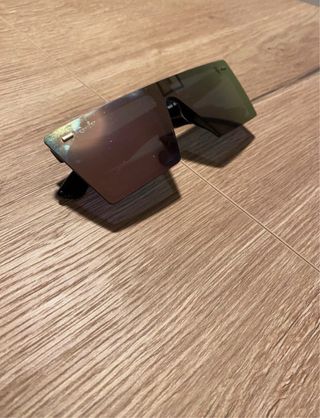 Gafas de sol Ray-Ban rosas y moradas