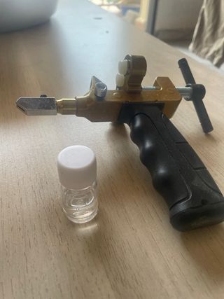 Cortador manual de vidrio y azulejos