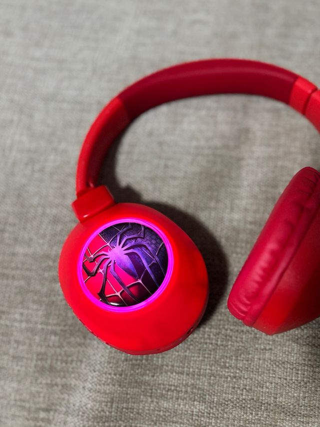 Auriculares Rojos con Diseño Spiderman