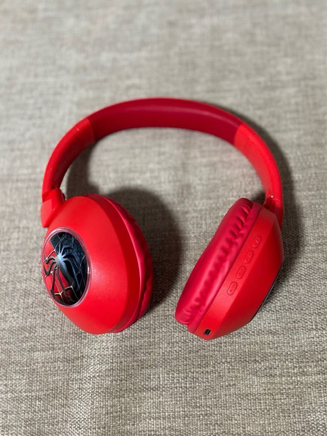 Auriculares Rojos con Diseño Spiderman