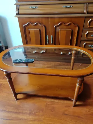 Mesa auxiliar salón madera y cristal