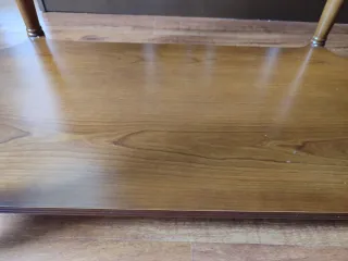 Mesa auxiliar salón madera y cristal