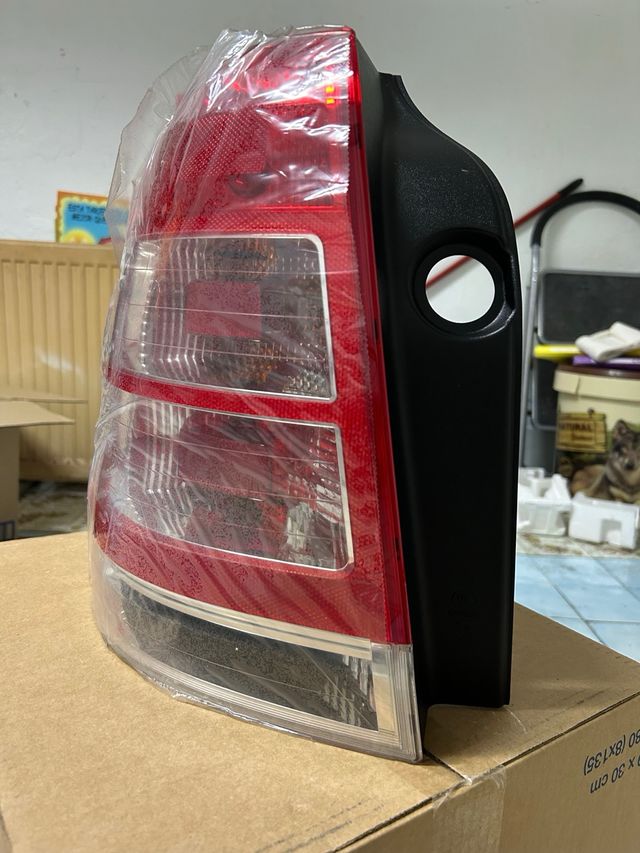 Piloto Faro Trasero Opel Zafira