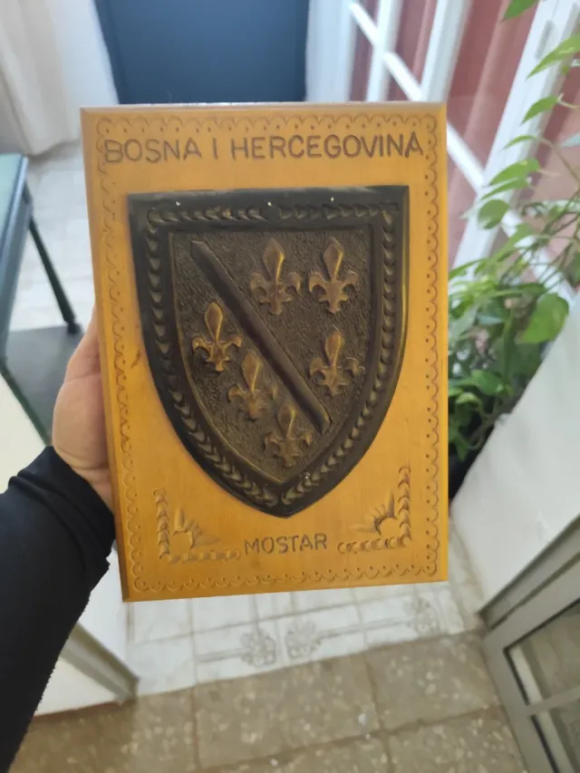 Escudo de Bosnia y Herzegovina - Mostar