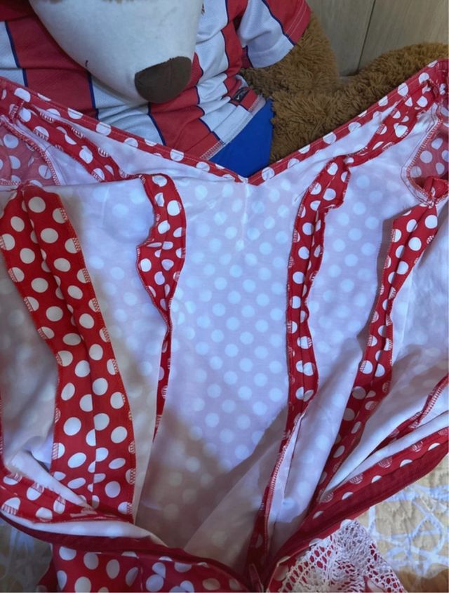 Traje de flamenca rojo y blanco