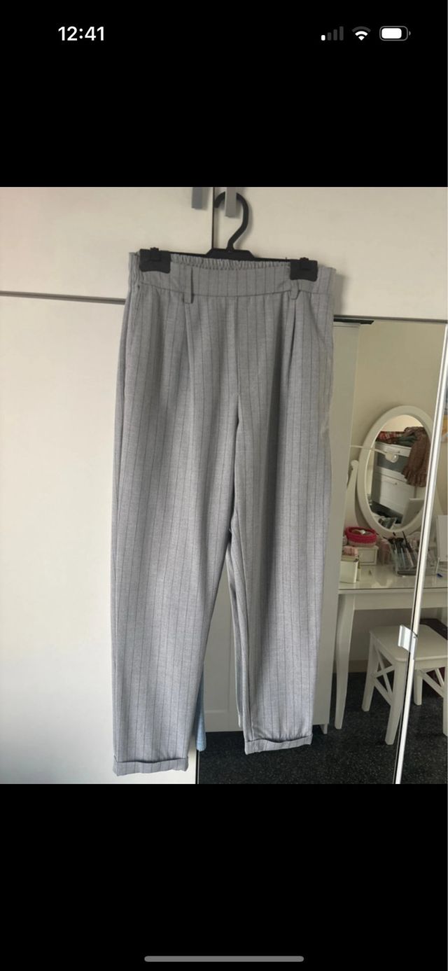 Pantalones grises tiro alto talla S