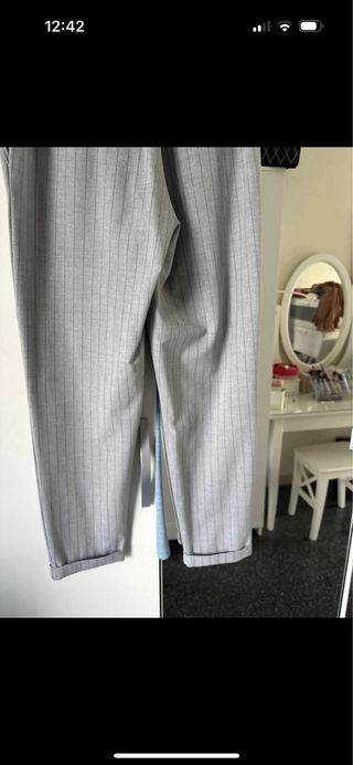 Pantalones grises tiro alto talla S