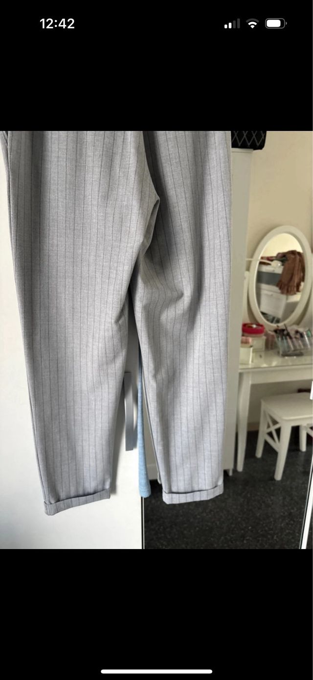 Pantalones grises tiro alto talla S