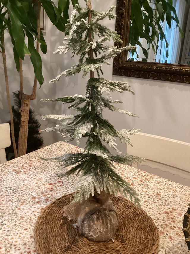 Mini pino de Navidad decorado 57 cm largo.