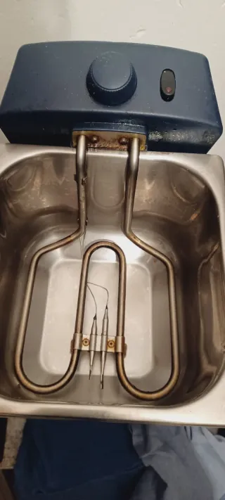 Freidora de aceite 28 fondo 19 ancho