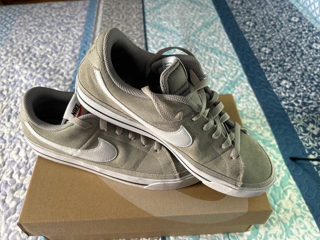 Zapatillas Nike Court Legacy Suede Beige