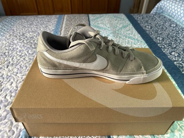 Zapatillas Nike Court Legacy Suede Beige