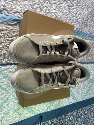 Zapatillas Nike Court Legacy Suede Beige