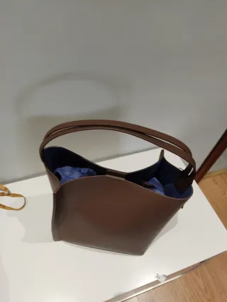 Bolso de piel de Adolfo Domínguez Marrón y Azul