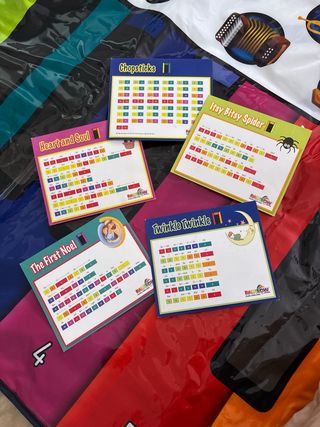 Alfombra Piano Gigante Rainbow. Piano de pies.