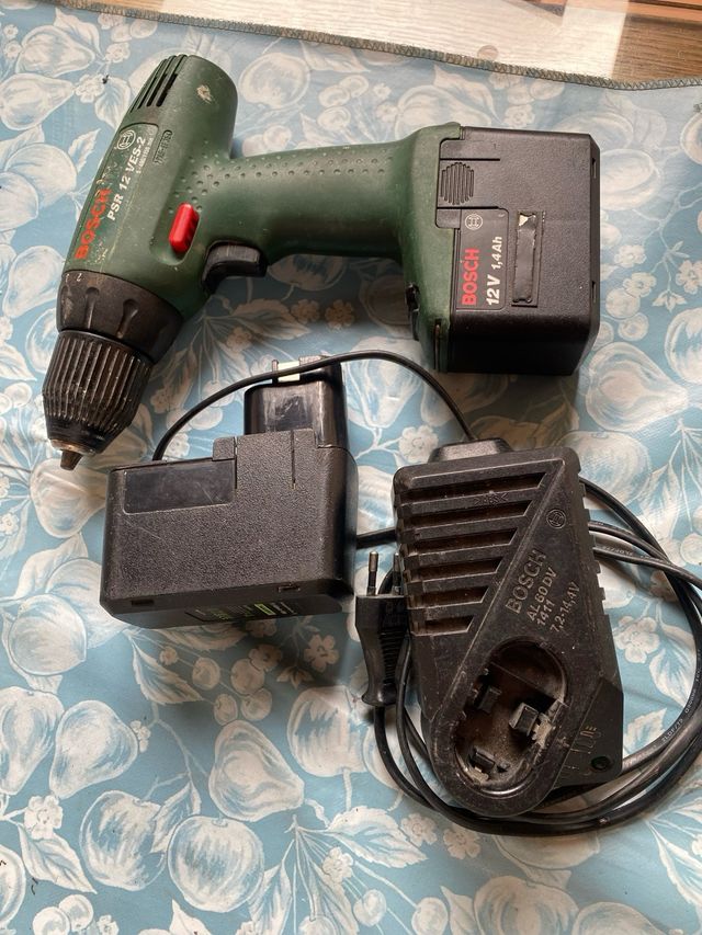 Taladro Bosch PSR 12 VES-2 con cargador