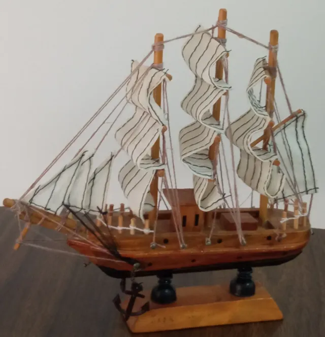 Barco velero decorativo madera y tela