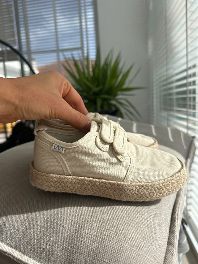 Zapatillas niño talla 28