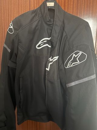 Chaqueta Alpinestars Talla xl pero se entra en L