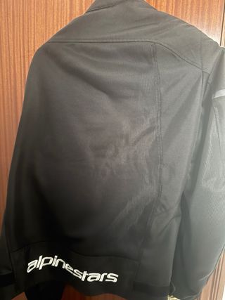 Chaqueta Alpinestars Talla xl pero se entra en L