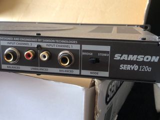 Amplificador Samson Servo 120a Negro