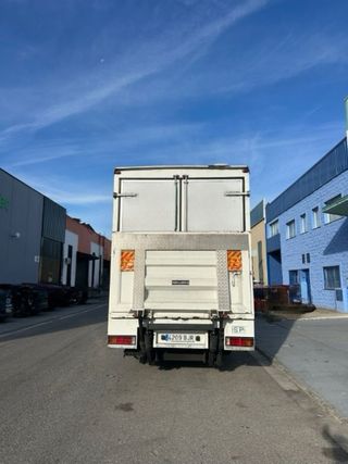 MERCEDES-BENZ ATEGO 1528 (2001) – 50 m³ – 280 CV