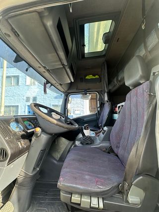 MERCEDES-BENZ ATEGO 1528 (2001) – 50 m³ – 280 CV