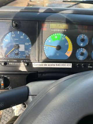 MERCEDES-BENZ ATEGO 1528 (2001) – 50 m³ – 280 CV