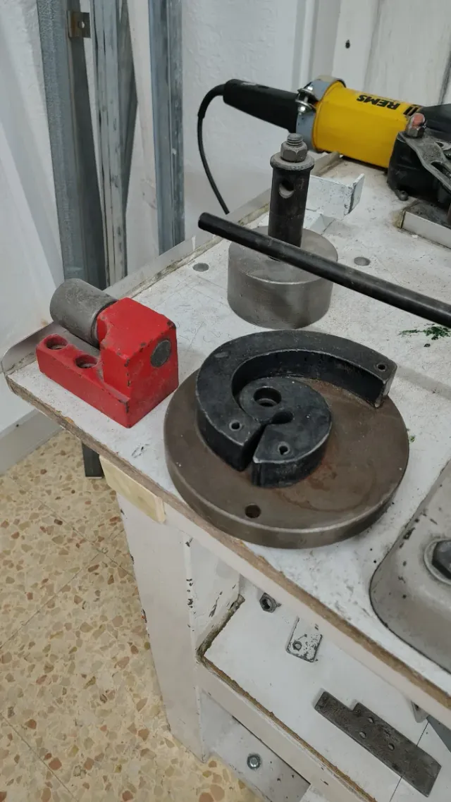 Dobladora DISMA TRIS serie 65