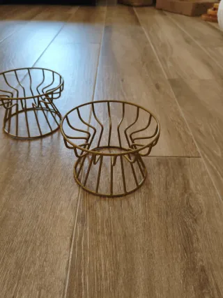 Contenitore per cibo per gatti con ascensore