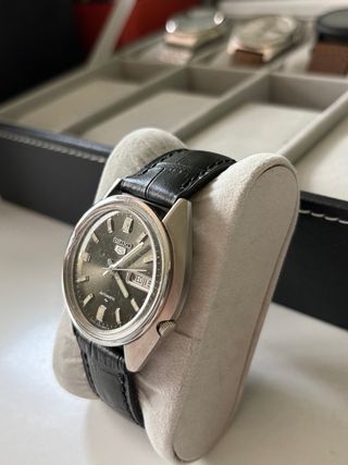 Reloj Seiko 5 Automático Negro