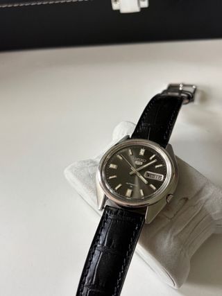 Reloj Seiko 5 Automático Negro
