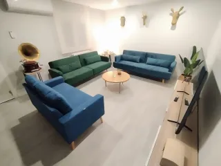 Casa rural con jardín y piscina