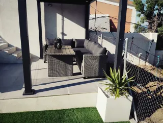 Casa rural con jardín y piscina