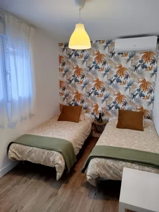 Casa rural con jardín y piscina