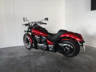 Kawasaki Vulcan Custom Roja