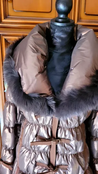 Piumino donna con pelliccia ecologica