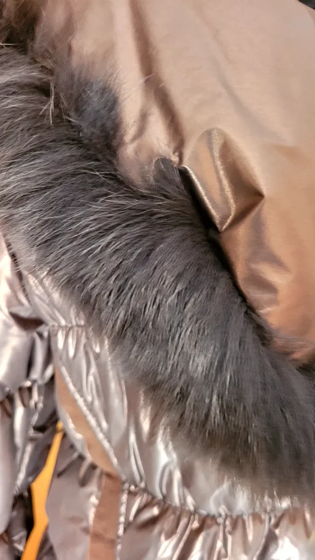 Piumino donna con pelliccia ecologica