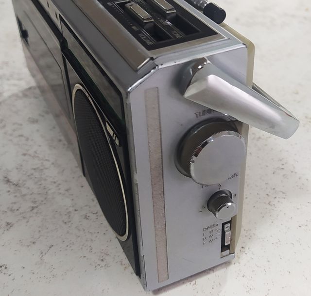 Radio Casete National 3 Bandas FM-MW-SW