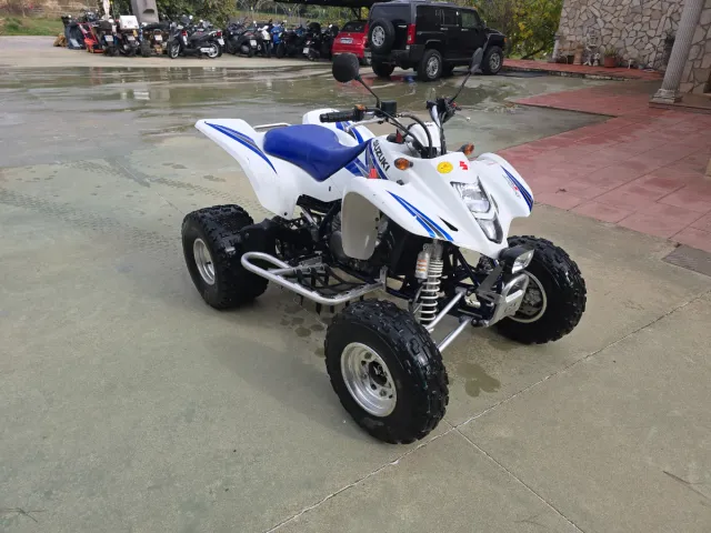 QUAD SUZUKI LTZ 400
